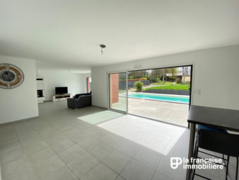 Maison à vendre à Bréal Sous Montfort – 158.71 m² habitables – piscine chauffée – 20 min de Rennes