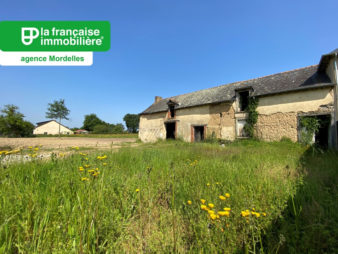 Longère à rénover à Mordelles – Permis accepté pour une surface de plus de 220 m² – 15 min de Rennes