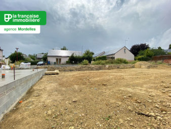 Terrain viabilisé à vendre à La-Chapelle-Thouarault – 200 m² – 20 min de Rennes