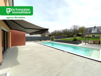 Maison à vendre à Bréal Sous Montfort – 158.71 m² habitables – piscine chauffée – 20 min de Rennes